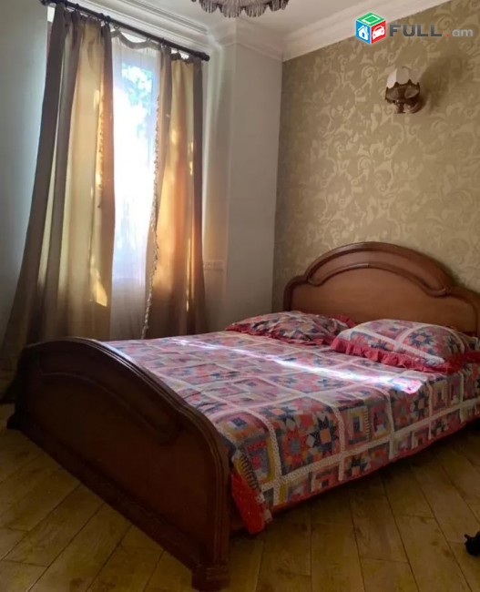 Քարե շենք/ Կենտրոնում/ մեծ 2 սենյակ/ բոլոր պայմաններով ԿՈԴ 1419