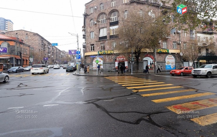 Oravadzov 2sen bnakaran qaxaqi kentronum Tumanyan  poxoc 24 Jam Zangahrel