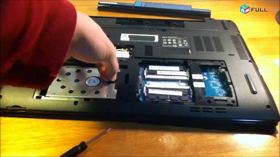 SMART LABS: Notebooki korpus ev pahestamaser Acer 7741