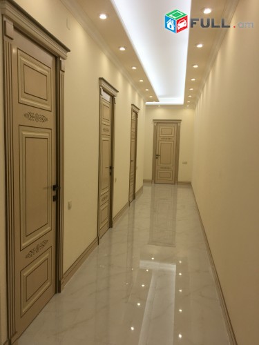 ԿՈԴ AM173 Վարձով 3 ս. Շքեղ և ինքնատիպ բն. Ամիրյան փողոց, PARIS Hotel-ի մոտ.