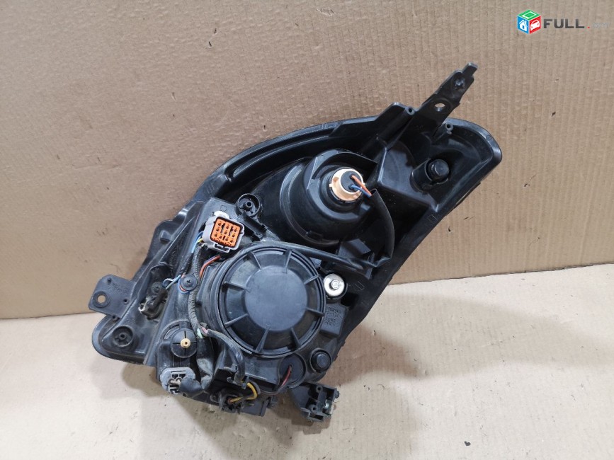 suzuki swift xenon far