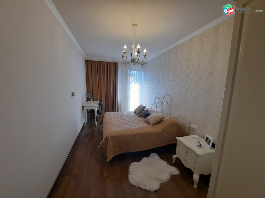 3 սենյականոց բնակարան Մանթաշյանի փողոցում, 96 ք.մ., 2 սանհանգույց, դիզայներական ոճով վերանորոգված