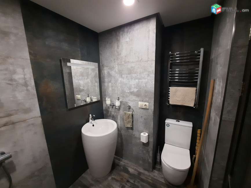 3 սենյականոց բնակարան Մանթաշյանի փողոցում, 96 ք.մ., 2 սանհանգույց, դիզայներական ոճով վերանորոգված