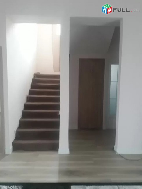 Բարձրարժեք Առանձնատուն. Առինջում GI011