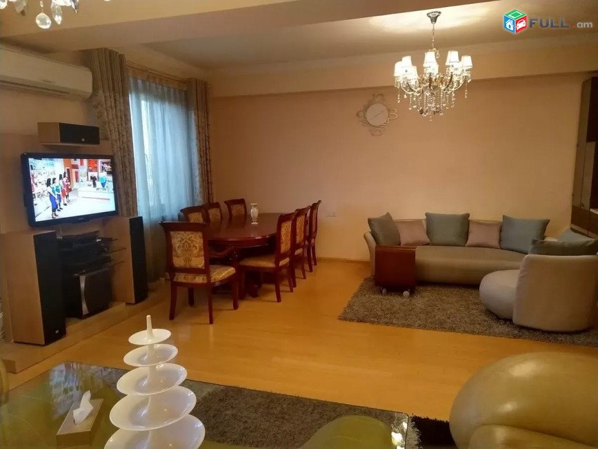 Շքեղ Բնակարան. Երևանի Կենտրոնում 120 ք. SB010