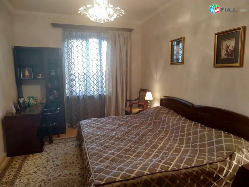 Շքեղ Բնակարան. Երևանի Կենտրոնում 120 ք. SB010