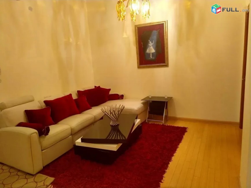 Շքեղ Բնակարան. Երևանի Կենտրոնում 120 ք. SB010