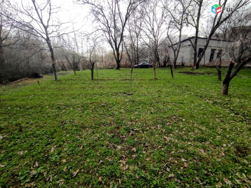 Տնամերձ հողատարածք Ձորաղբյուրում 1400 ք/մ. SKH189