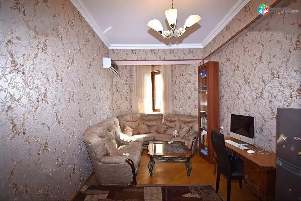 Շքեղ Բնակարան. Կենտրոնում. Ամիրյան փ. SB033
