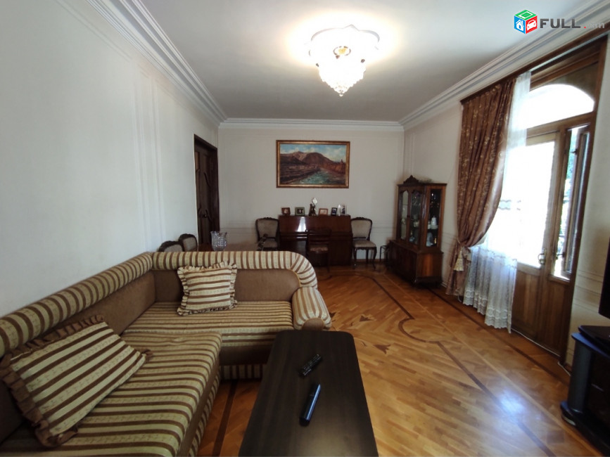 Բարձրարժեք Բնակարան. Կենտրոնում SS294