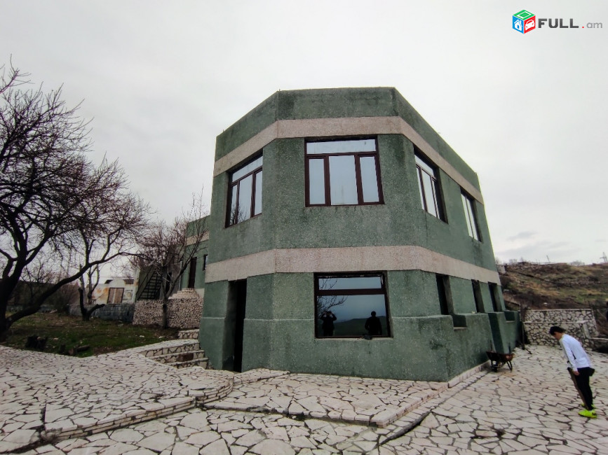 Ռեստորան, հյուրատուն Ջրվեժում SS232