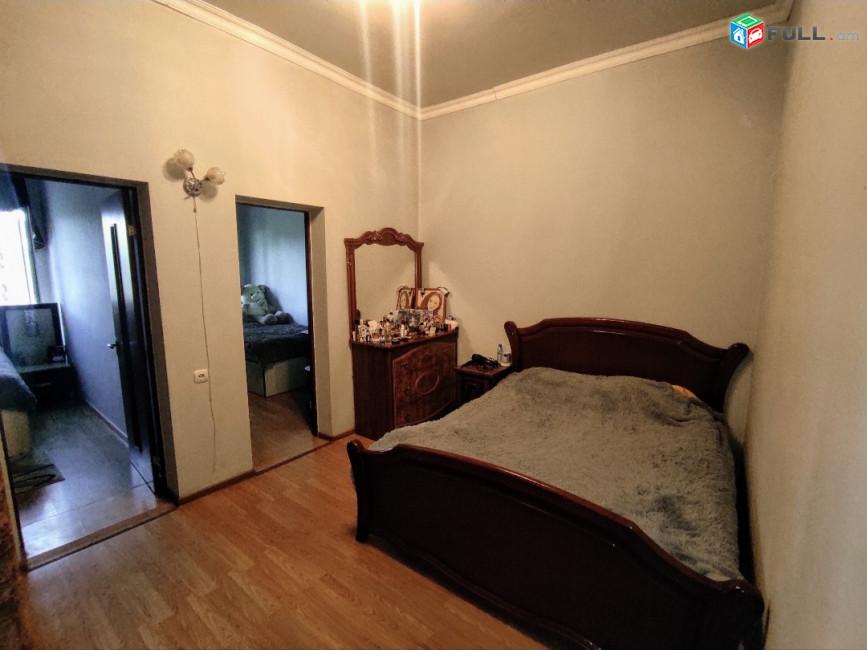 Հիանալի Առանձնատուն. Ջրվեժում SM060
