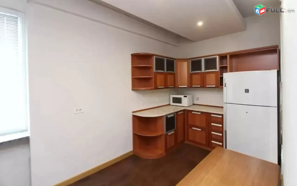 Շքեղ Բնակարան. փոքր Կենտրոնում. Աբովյան փողոց SA579