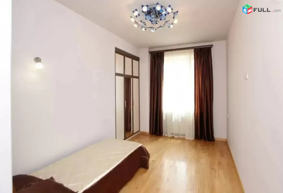 Շքեղ Բնակարան. փոքր Կենտրոնում. Աբովյան փողոց SA579