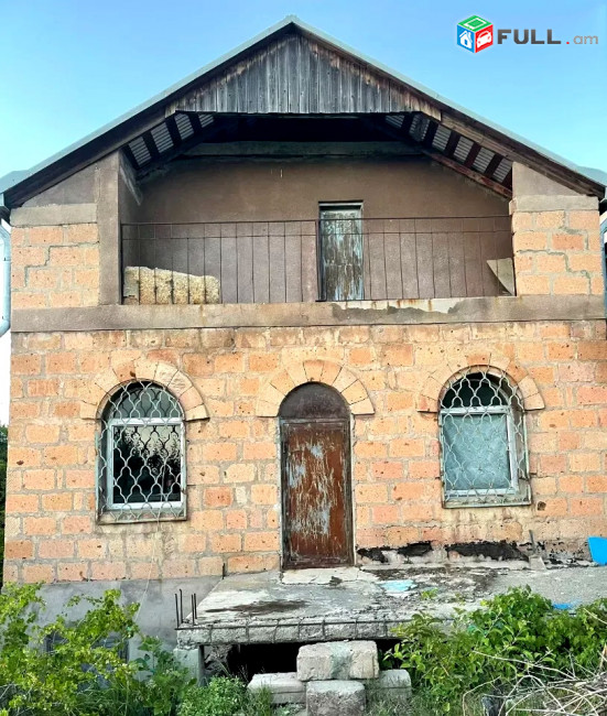 Էժան Առանձնատուն. Ձորաղբյուրում SM073