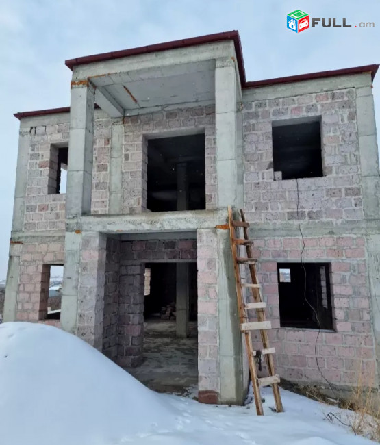 Հիանալի Առանձնատուն. Ձորաղբյուրում SM077