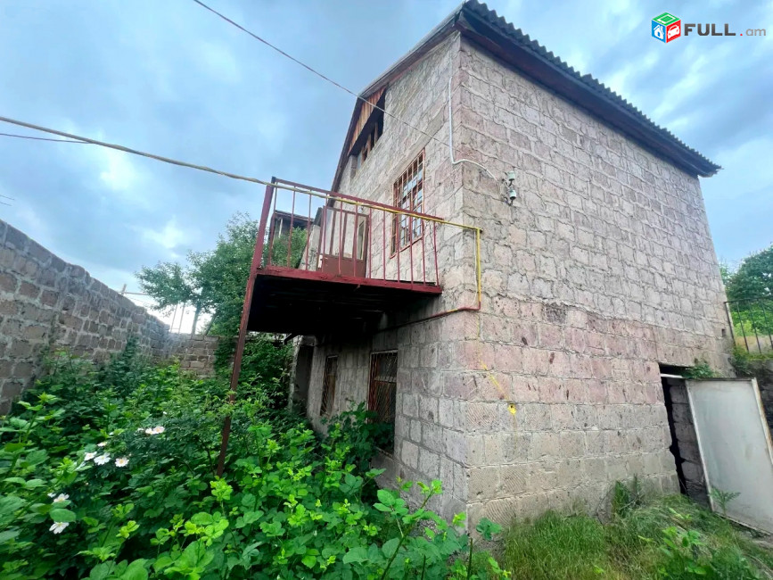 Առանձնատուն Ձորաղբյուրում SM099