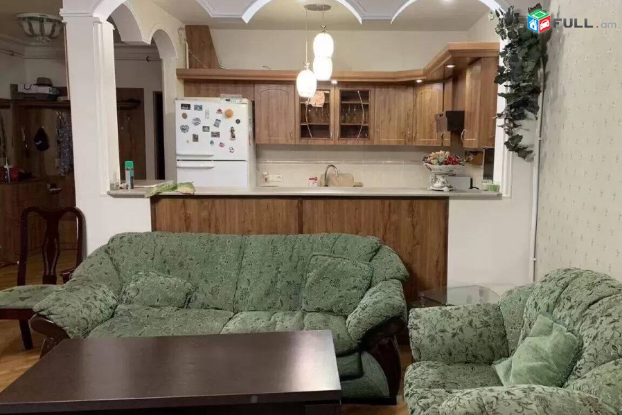 2 սենյականոց բնակարան Վահրամ Փափազյան փողոցում