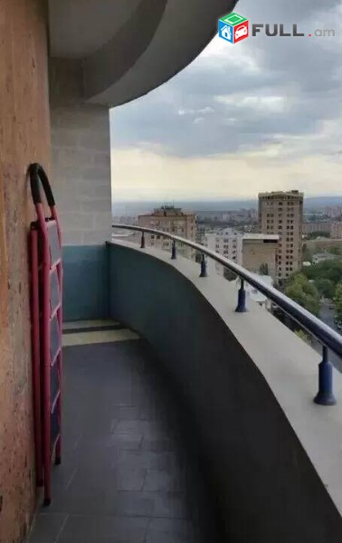 3 սենյականոց բնակարան նորակառույց շենքում Մամիկոնյանց փողոցում