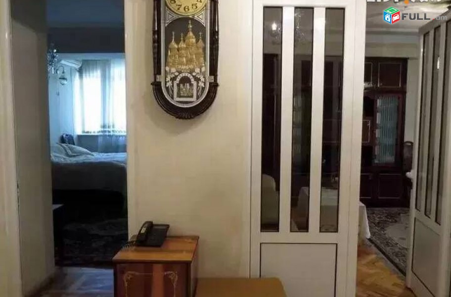 3 սենյականոց բնակարան Սարյանի փողոցում, 110 ք.մ., 3/17 հարկ, կապիտալ վերանորոգված, քարե շենք