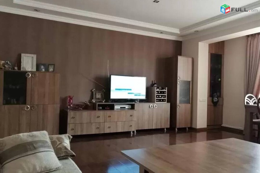 3 սենյականոց բնակարան, Դավթաշենի 2-րդ զանգված, 75 ք.մ., կապիտալ վերանորոգված