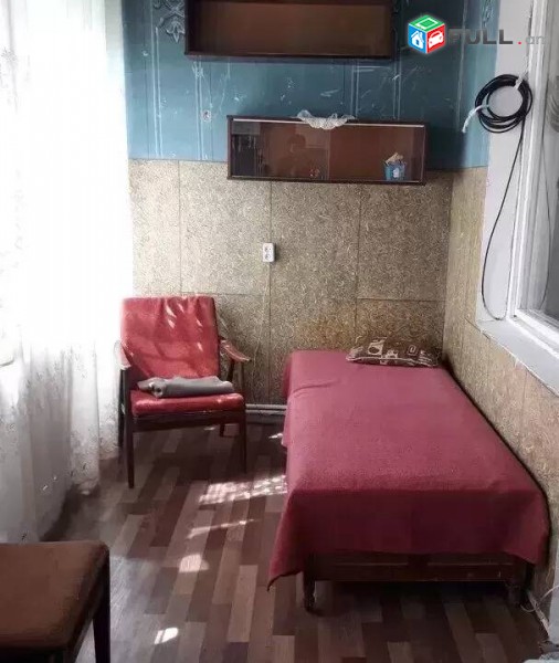2 սենյականոց բնակարան Վահրամ Փափազյան փողոցում, 50 ք.մ., 1/9 հարկ, կապիտալ վերանորոգված
