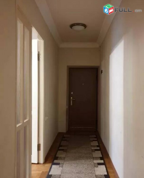 2 սենյականոց բնակարան Կոմիտասի պողոտայում, 75 ք.մ., 2/5 հարկ, կապիտալ վերանորոգված, քարե շենք