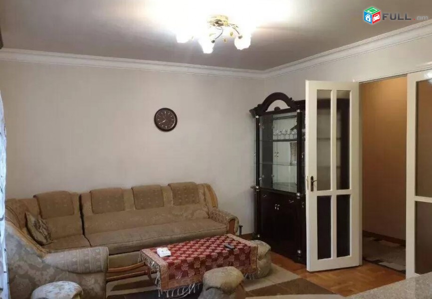 2 սենյականոց բնակարան Կոմիտասի պողոտայում, 75 ք.մ., 2/5 հարկ, կապիտալ վերանորոգված, քարե շենք