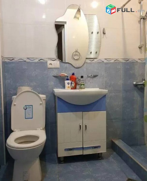 2 սենյականոց բնակարան Կոմիտասի պողոտայում, 75 ք.մ., 2/5 հարկ, կապիտալ վերանորոգված, քարե շենք
