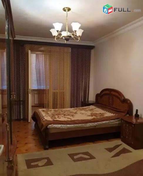 2 սենյականոց բնակարան Կոմիտասի պողոտայում, 75 ք.մ., 2/5 հարկ, կապիտալ վերանորոգված, քարե շենք