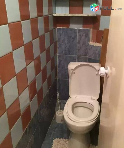 3 սենյականոց բնակարան Կոմիտասի պողոտայում, 80 ք.մ., 1/5 հարկ, կապիտալ վերանորոգված, քարե շենք