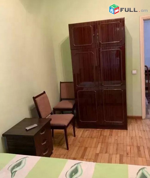 4 սենյականոց բնակարան Գյուլբենկյան փողոցում, 90 ք.մ., 1/5 հարկ, կապիտալ վերանորոգված, քարե շենք