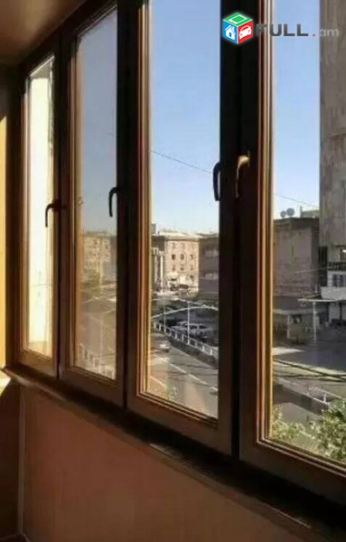 3 սենյականոց բնակարան Մարշալ Բաղրամյան պողոտայում, 78 ք.մ., 3/5 հարկ, կապիտալ վերանորոգված