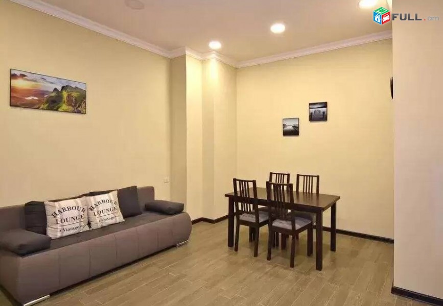 2 սենյականոց բնակարան Չարենցի փողոցում, 55 ք.մ., 2/4 հարկ, կոսմետիկ վերանորոգում, քարե շենք