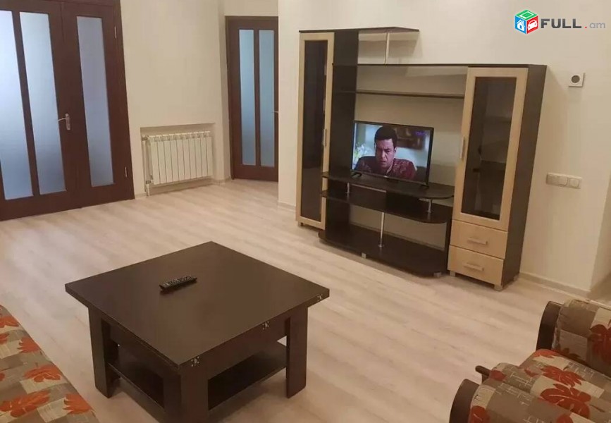 2 սենյականոց բնակարան Պուշկինի փողոցում, 60 ք.մ., 3/5 հարկ, եվրովերանորոգված, քարե շենք