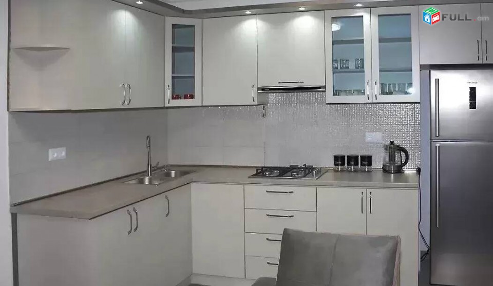 2 սենյականոց բնակարան Կոմիտասի պողոտայում, 58 ք.մ., 2/5 հարկ, կապիտալ վերանորոգված, քարե շենք