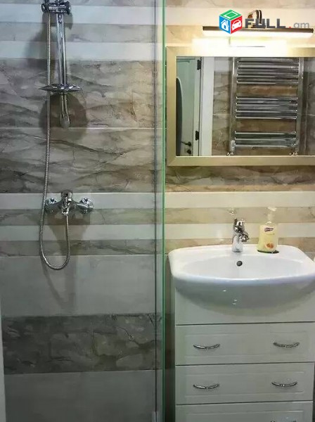 2 սենյականոց բնակարան Կոմիտասի պողոտայում, 58 ք.մ., 2/5 հարկ, կապիտալ վերանորոգված, քարե շենք
