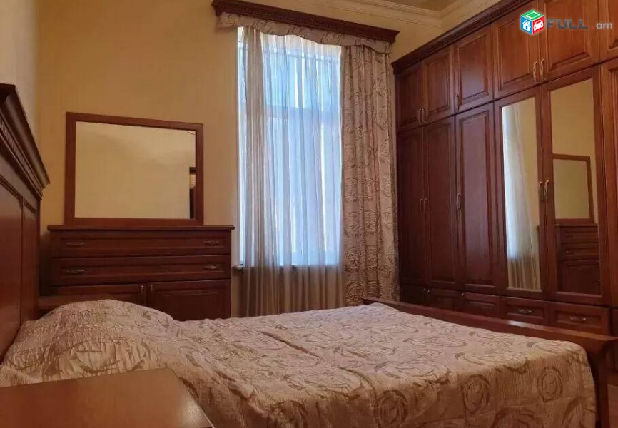 3 սենյականոց բնակարան Կիևյան փողոցում, 82 ք.մ., կապիտալ վերանորոգված, քարե շենք
