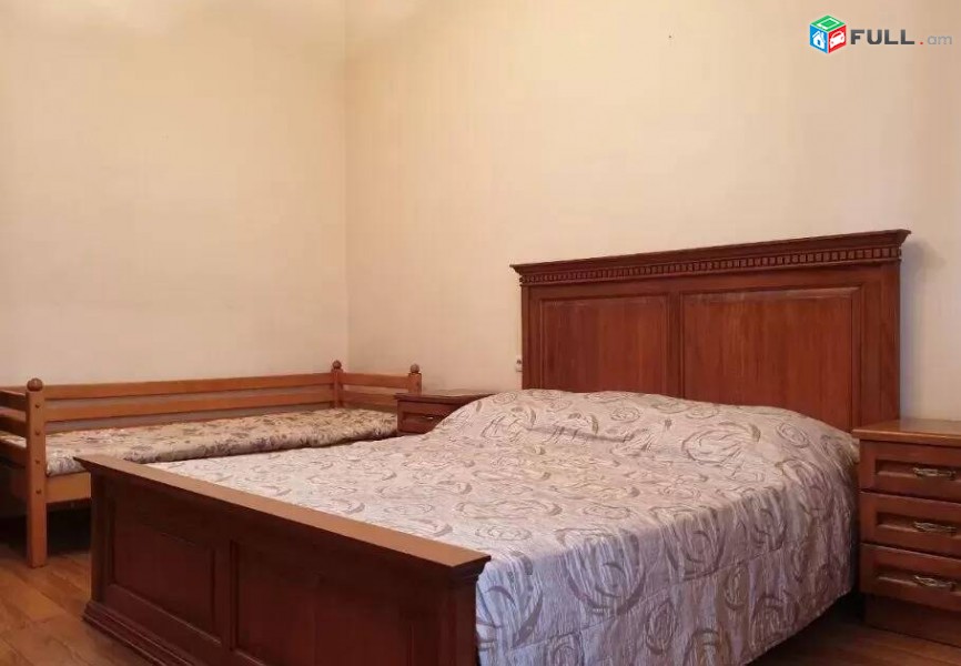 3 սենյականոց բնակարան Կիևյան փողոցում, 82 ք.մ., կապիտալ վերանորոգված, քարե շենք