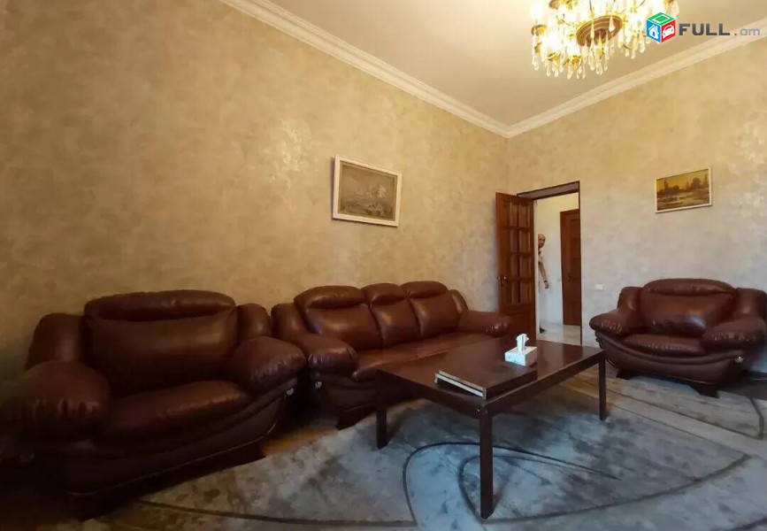 2 սենյականոց բնակարան Կասյան փողոցում, 61 ք.մ., 2/5 հարկ, կապիտալ վերանորոգված, քարե շենք