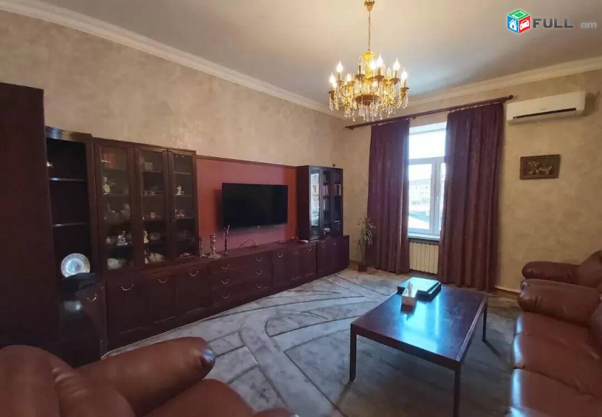 2 սենյականոց բնակարան Կասյան փողոցում, 61 ք.մ., 2/5 հարկ, կապիտալ վերանորոգված, քարե շենք