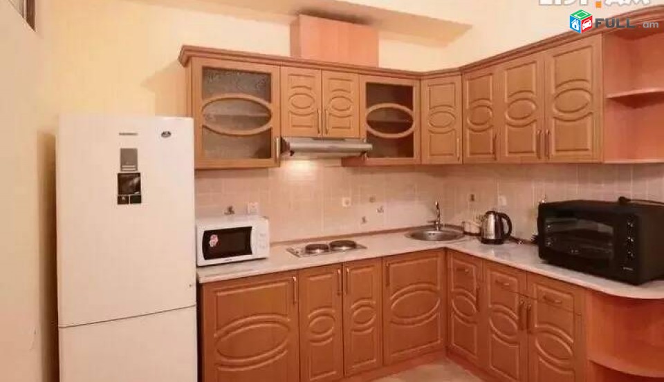 3 սենյականոց բնակարան Տերյան փողոցում, 80 ք.մ., 4/13 հարկ, դիզայներական ոճով վերանորագված