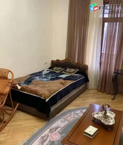 1 սենյականոց բնակարան Կոմիտասի պողոտայում, 46 ք.մ., 3/5 հարկ, կապիտալ վերանորոգված, քարե շենք