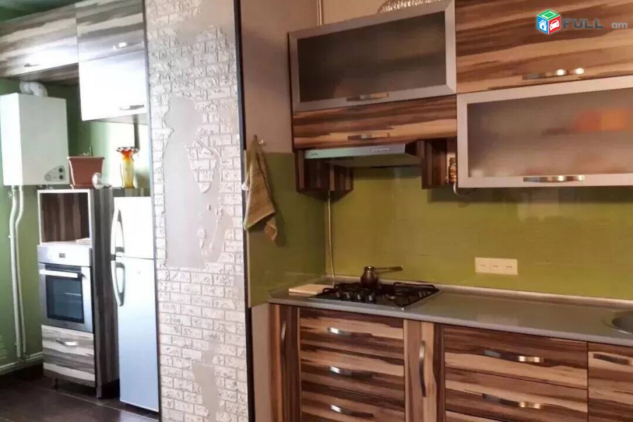 2 սենյականոց բնակարան Կոմիտասի պողոտայում, 70 ք.մ., կապիտալ վերանորոգված, քարե շենք