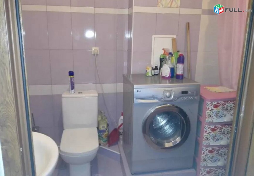 2 սենյականոց բնակարան Կոմիտասի պողոտայում, 50 ք.մ., 3/5 հարկ, կապիտալ վերանորոգված, քարե շենք