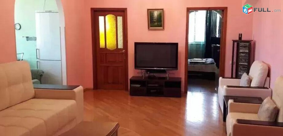 2 սենյականոց բնակարան Թումանյան փողոցում, 55 ք.մ., 5/9 հարկ, դիզայներական ոճով վերանորագված