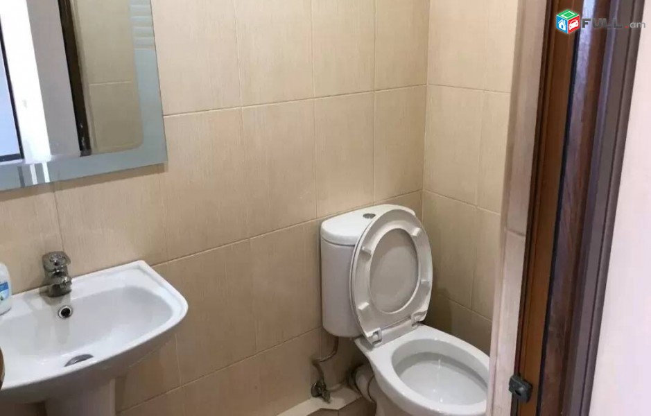 2 սենյականոց բնակարան Թումանյան փողոցում, 60 ք.մ., նախավերջին հարկ, կապիտալ վերանորոգված