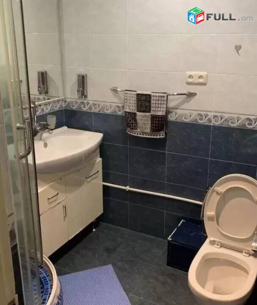 2 սենյականոց բնակարան Քաջազնունի փողոցում, 42 ք.մ., մի քանի պատշգամբ, նախավերջին հարկ