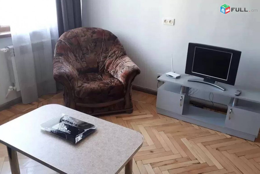 2 սենյականոց բնակարան Վարդանանց փողոցում, 40 ք.մ., 8/11 հարկ, կոսմետիկ վերանորոգում