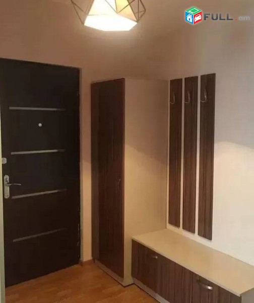 2 սեն. բնակարան Վարդանանց փողոցում, 50 ք.մ., 4/10 հարկ, կապիտալ վերանորոգված